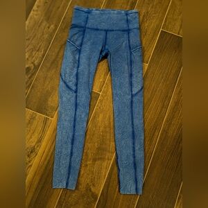lululemon athletica Blue Leggings, size 4